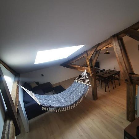 Appartement Neuf Climatise Sous Les Toits La Roche-Chalais Dış mekan fotoğraf